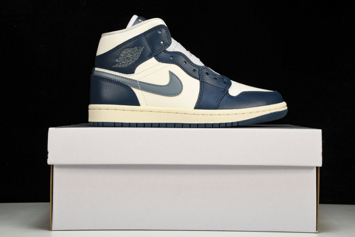 Air Jordan 1 mid"sky j french blue" bq6472-414 - Image 3