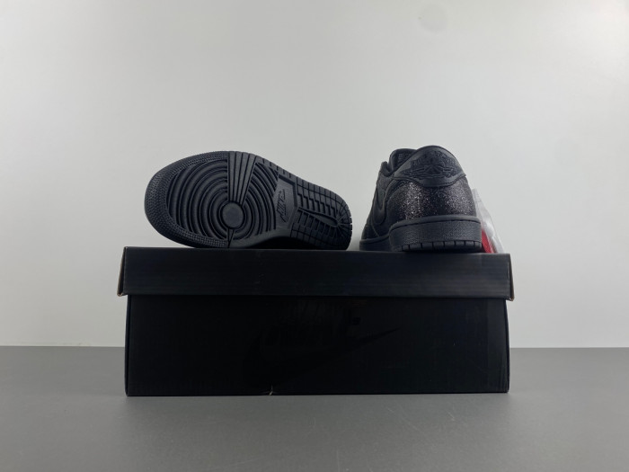 Travis Scott x Air Jordan 1 Low OG CM7866-282 - Image 4