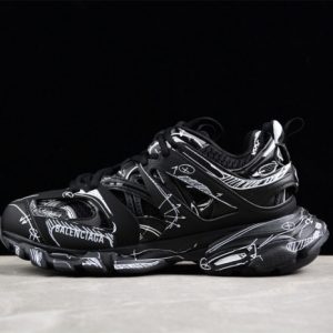 Balenciaga triple trainer BTT-138