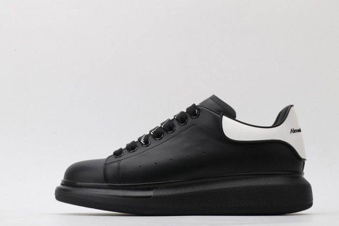 Alexander McQueen Sneaker AMS-033
