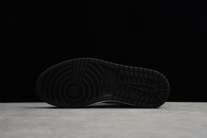 Air Jordan1 mid 554724-113 - Image 4