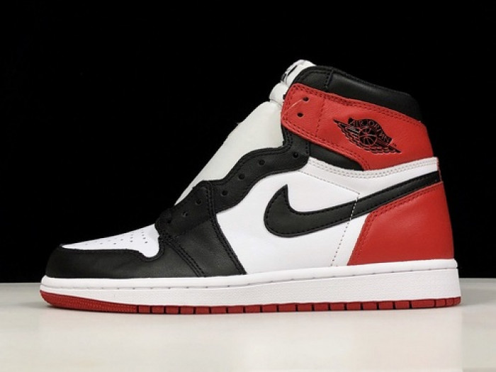 Air Jordan 1 retro black toe (2016) 555088-125