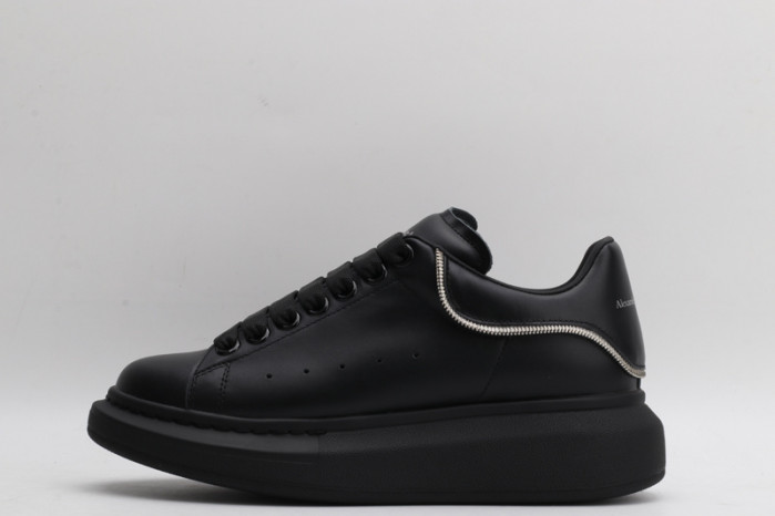Alexander McQueen Sneaker AMS-028