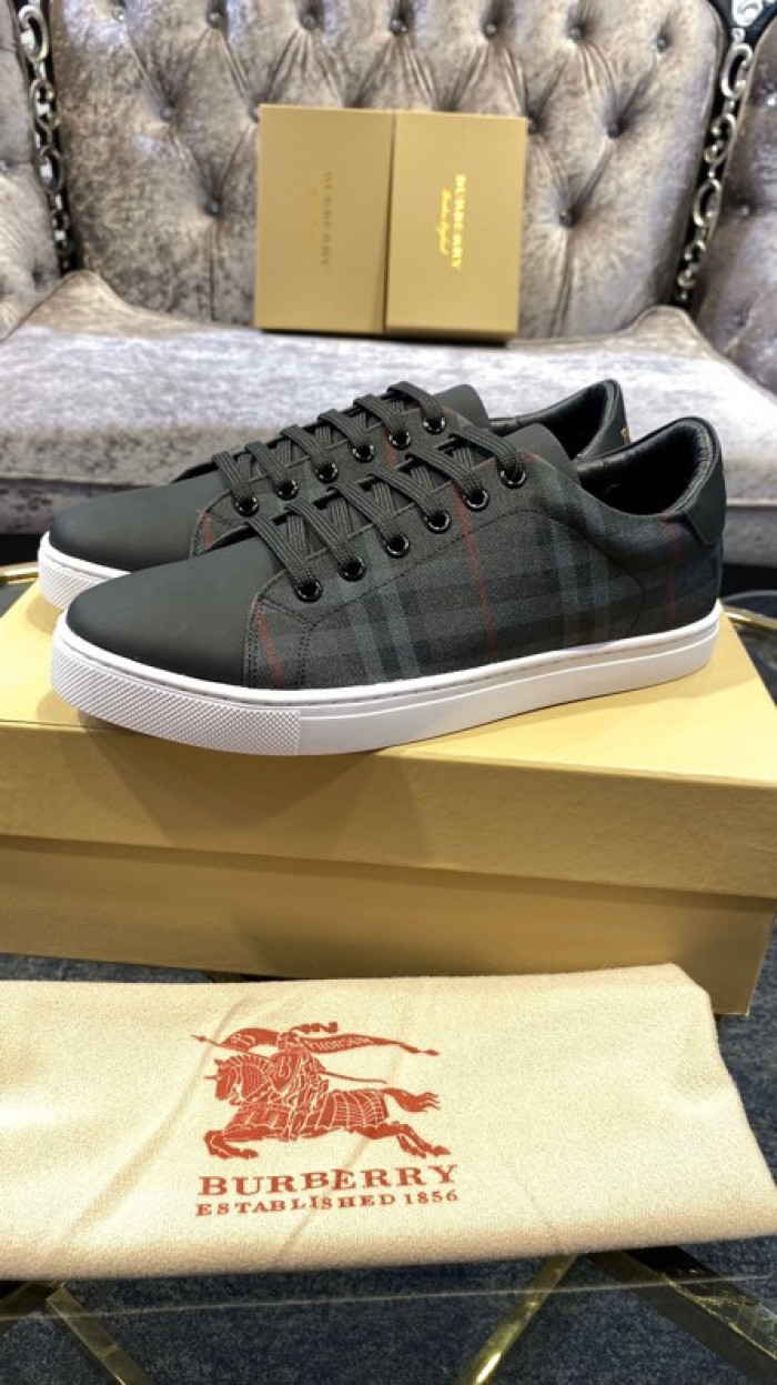 Burberry Sneakers BS-003