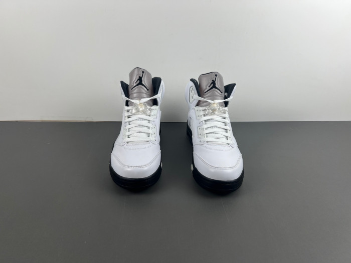 Air Jordan 5 000587-110 - Image 4