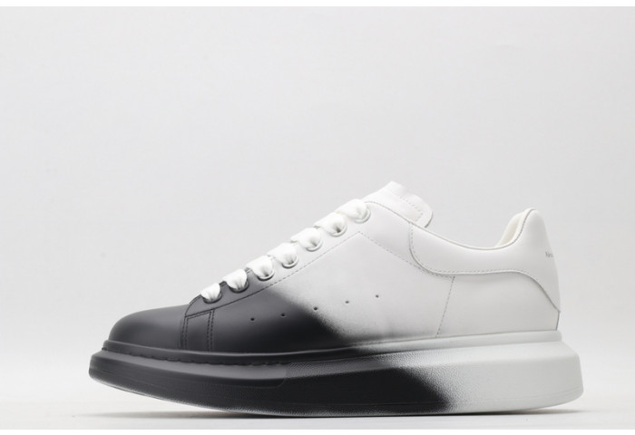 Alexander McQueen Sneaker AMS-077 - Image 2