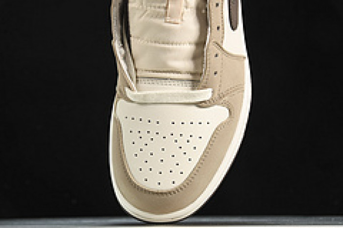 Air Jordan 1 mid 554766-003 - Image 4
