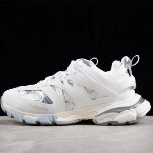 Balenciaga triple trainer BTT-117