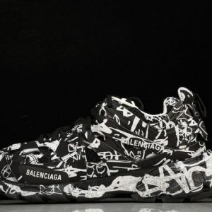 Balenciaga triple trainer BTT-107