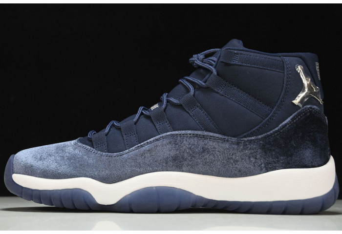Air Jordan 11 Velvet "Midnight" "Navy" AR0715-441 - Image 2