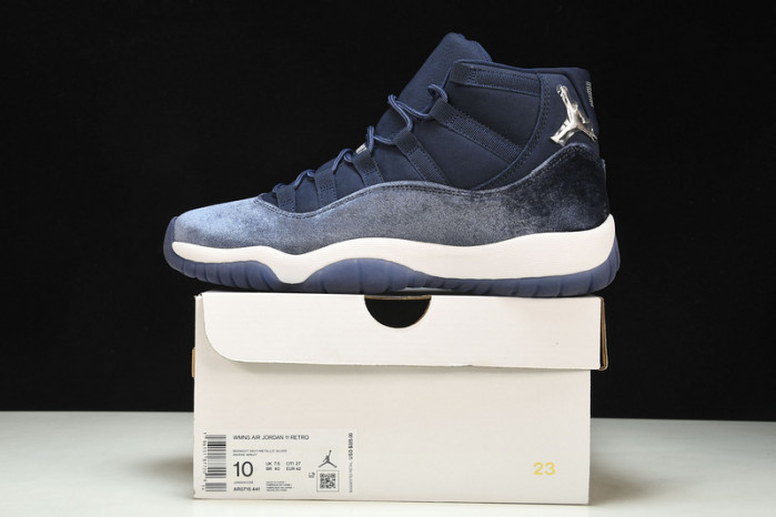 Air Jordan 11 Velvet "Midnight" "Navy" AR0715-441 - Image 3