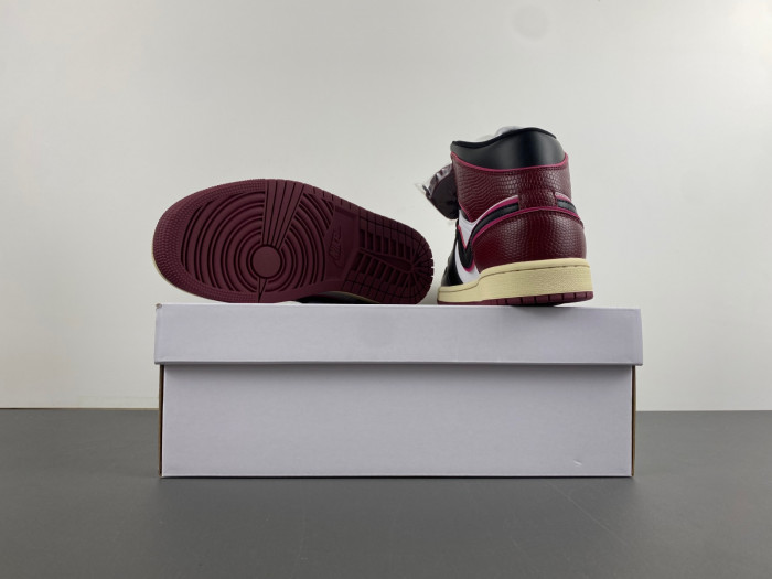 Air Jordan 1 Mid FQ7818-101 - Image 3
