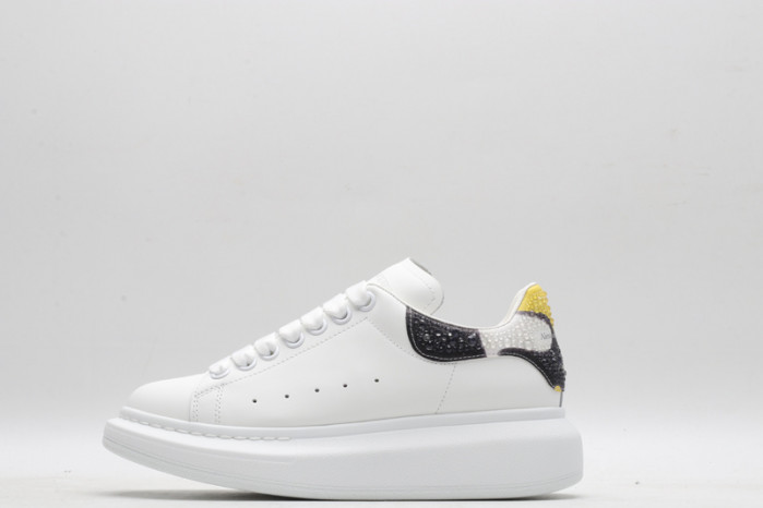 Alexander McQueen Sneaker AMS-081