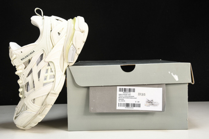 Balenciaga triple trainer BTT-094 - Image 4
