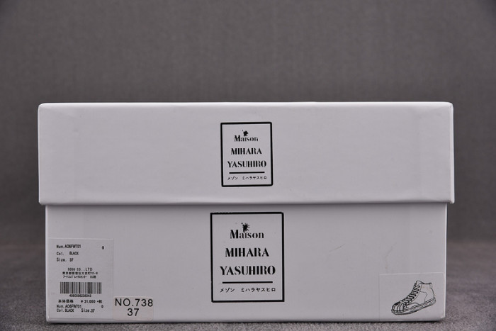 Maison Mihara Yasuhiro MMY-060 - Image 3