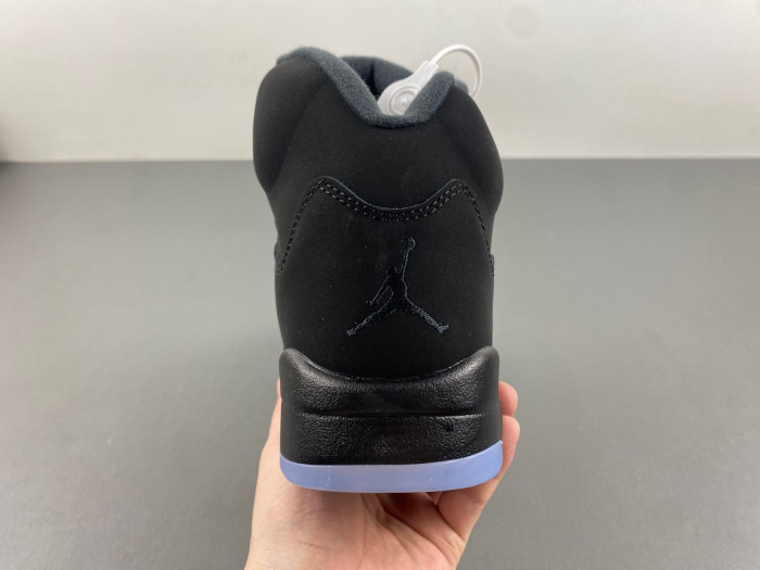 Air Jordan 5 "black metallic reimagined" hf3975-001 - Image 4
