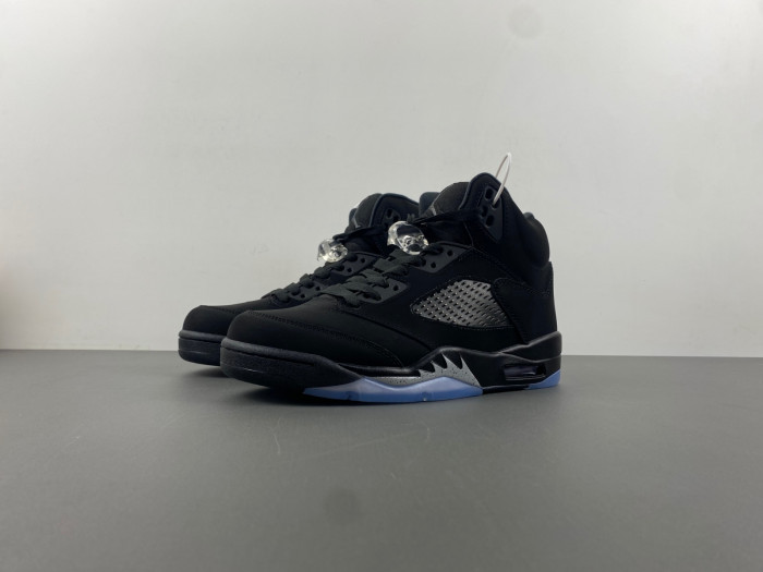 Air Jordan 5 "black metallic reimagined" hf3975-001