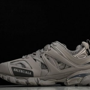 Balenciaga triple trainer BTT-142