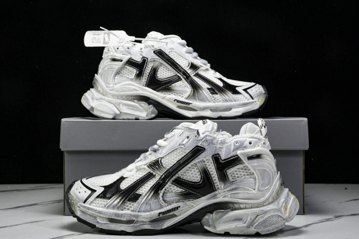 Balenciaga triple trainer BTT-183 - Image 4