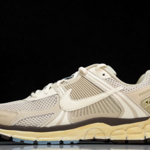 Nike air zoom vomero 5 fb8825-111