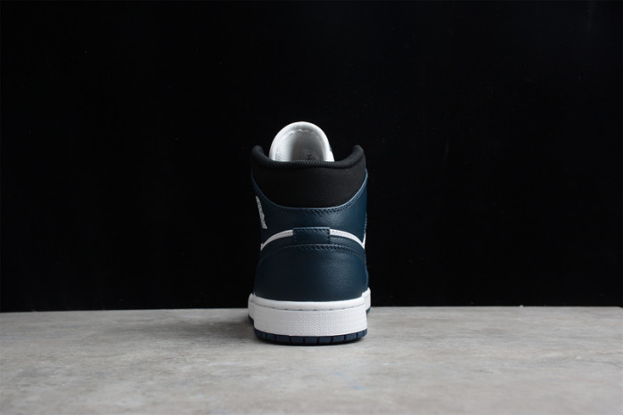 Air Jordan 1 mid armory navy 554724-411 - Image 3