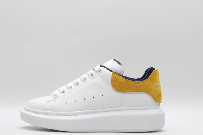Alexander McQueen Sneaker AMS-054