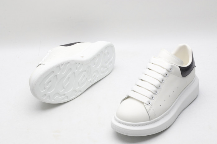 Alexander McQueen Sneaker AMS-058 - Image 3