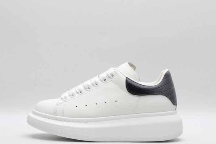 Alexander McQueen Sneaker AMS-058