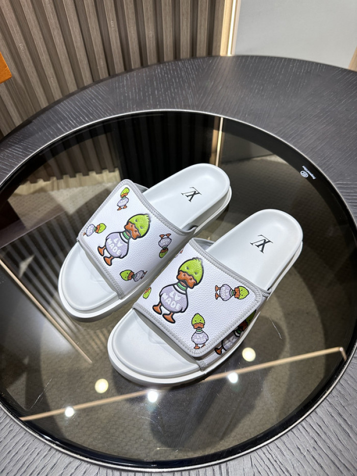 Louis Vuitton Sandals LV-170035