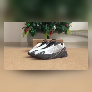 Yeezy Boost 700 MNVN Blue Tint Unboxing Review & On Feet