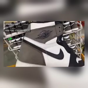 Air Jordan 1 Dark Mocha With Good Price