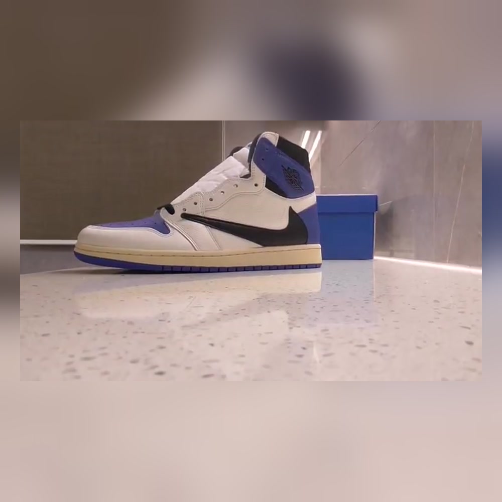 Travis Scott x Fragment x Air Jordan 1 Unboxing Review
