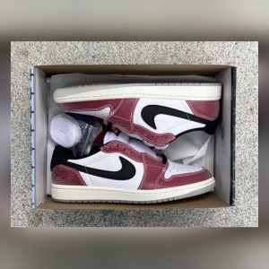 Trophy Room x Air Jordan 1 Low size 7-13