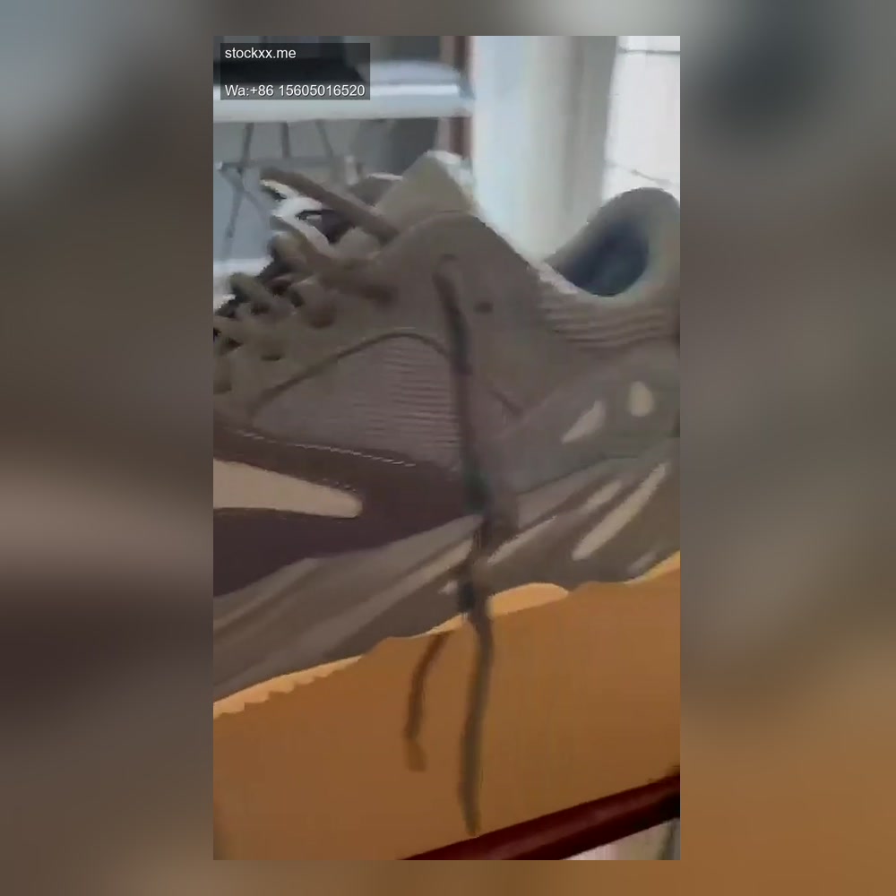 Yeezy Boost 700 Teal Blue