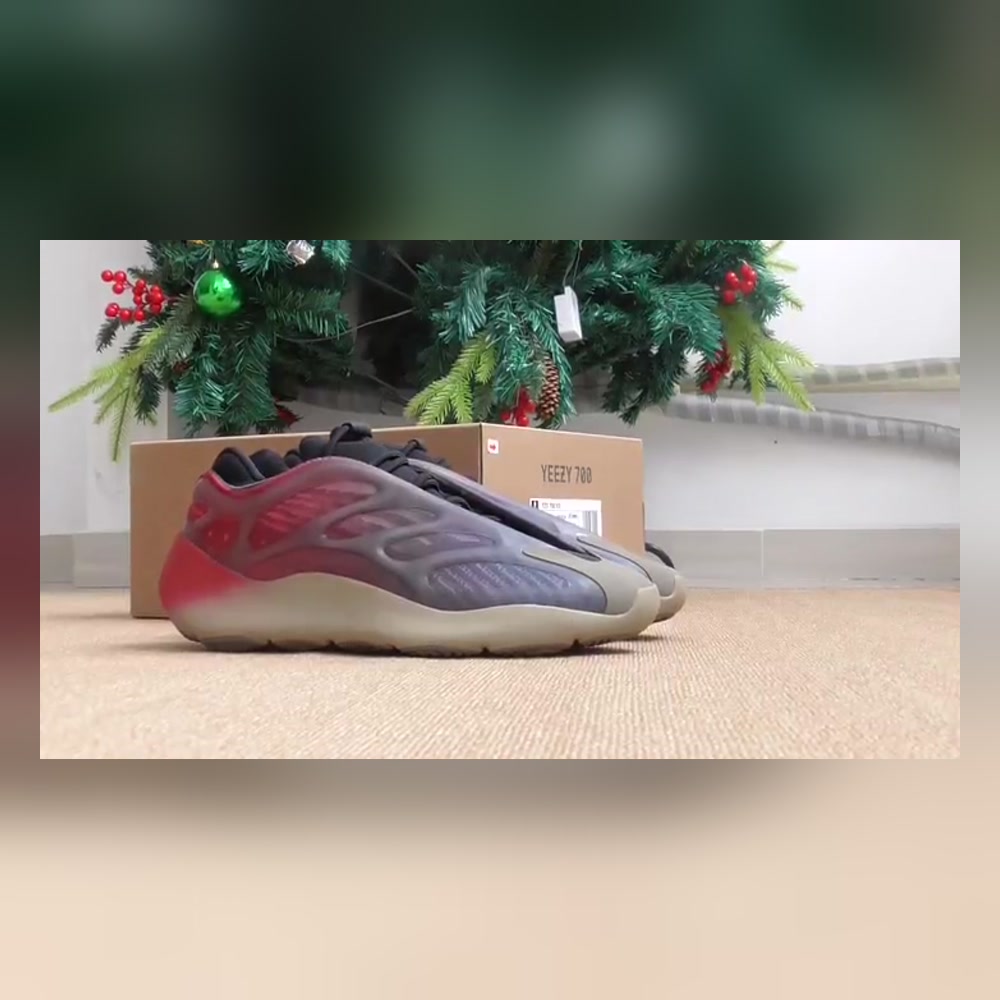 Yeezy 700 V3 Fade Carbon Early Unboxing Review & On Feet