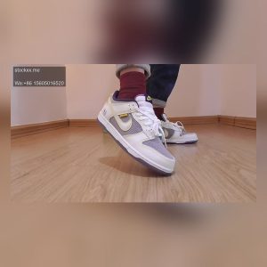 Union x Nike Dunk Low Lakers On Foot