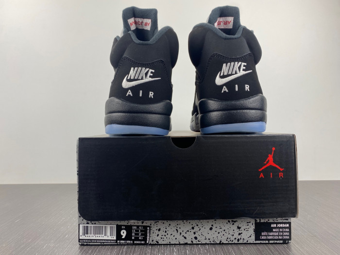 Air Jordan 6 845035-003 - Image 3
